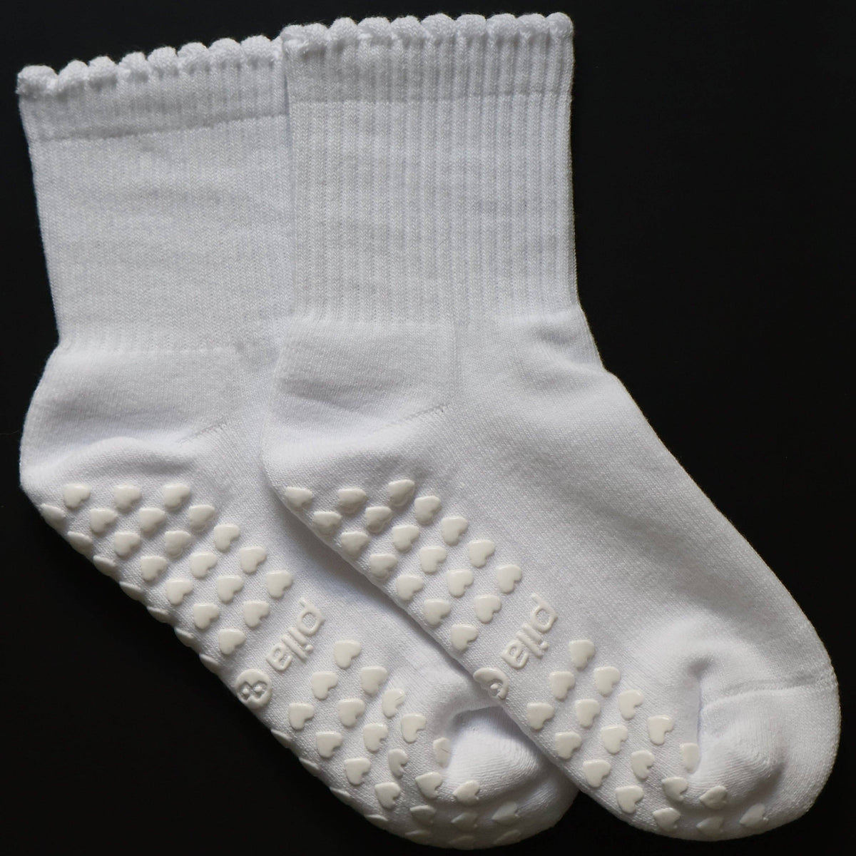 PILA Plain Best Grip Socks - White Ruffle