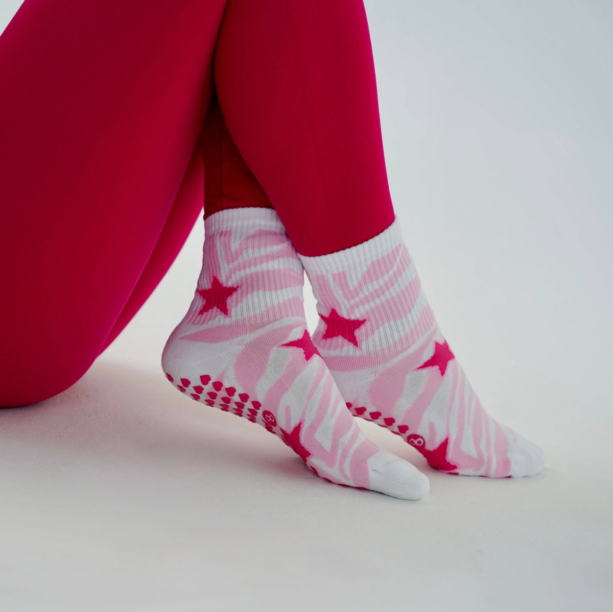 Zebra Star Grip Socks - Pink