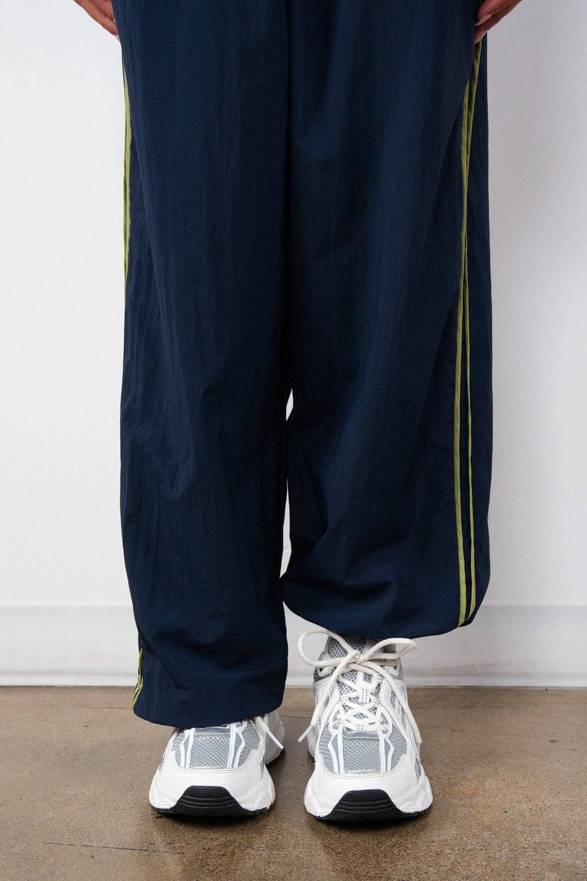 Vitality Linear Track Pant - Nocturne